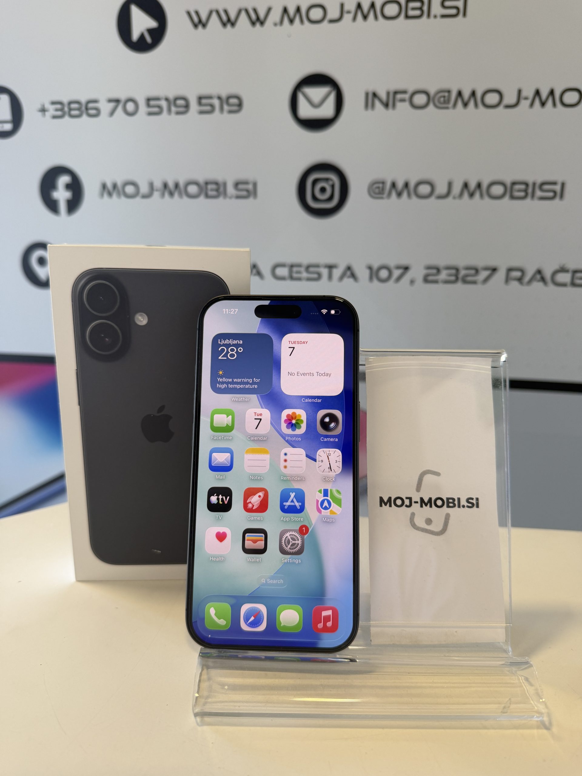 Photo 7. 7. 2026, 11 27 57 APPLE pametni telefon iPhone 17 8GB/256GB, Black - rabljen - slika 1